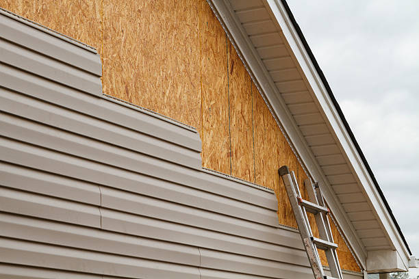 Professional Siding technician working in Roebling, NJ